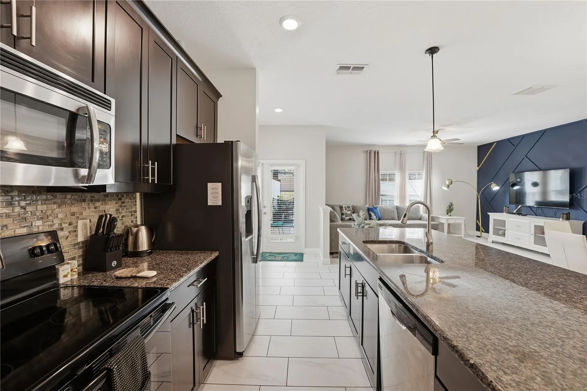 1596 Moon Valley Drive Davenport FL 33896