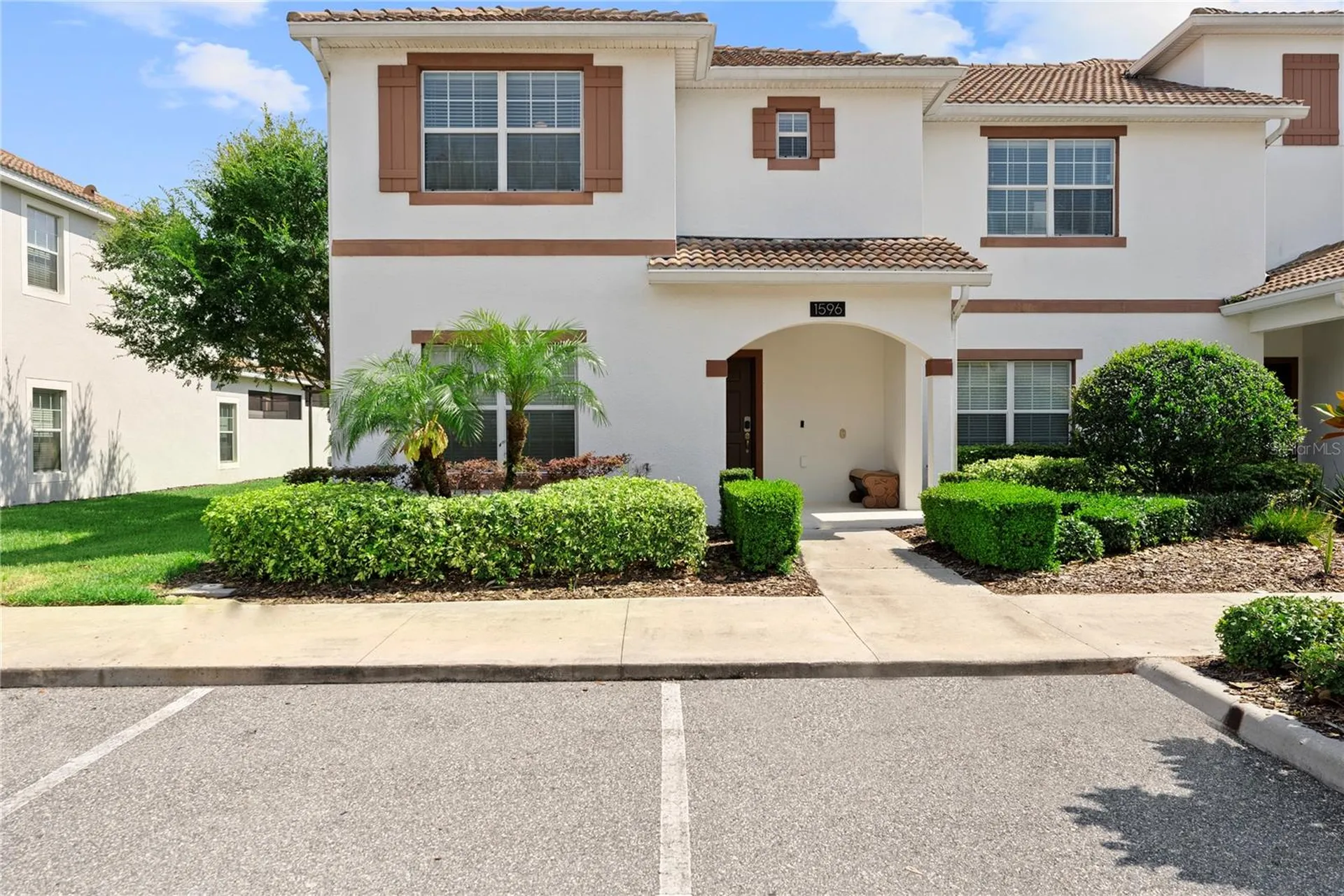 1596 Moon Valley Drive Davenport FL 33896