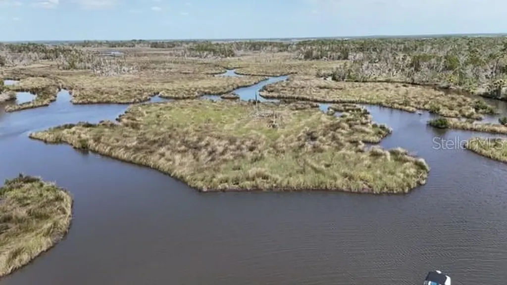 13495 Sportsman Island Homosassa FL 34448