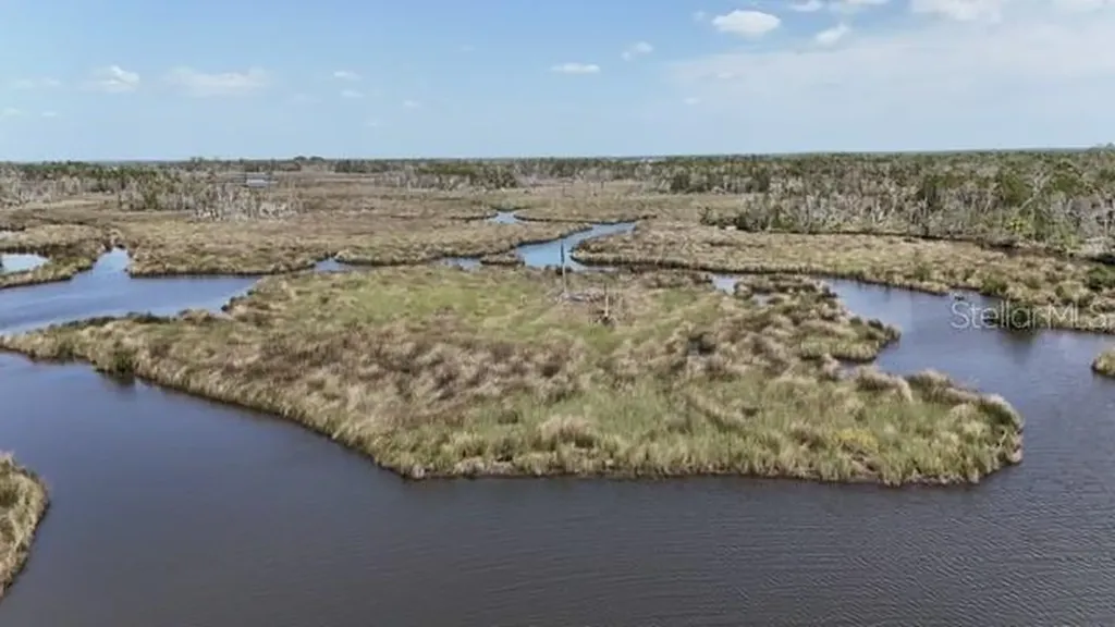 13495 Sportsman Island Homosassa FL 34448