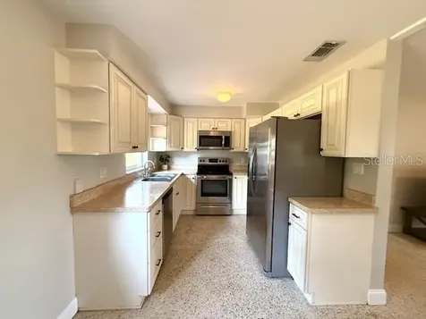 135 E Columbia Street Lake Alfred FL 33850