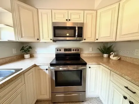 135 E Columbia Street Lake Alfred FL 33850