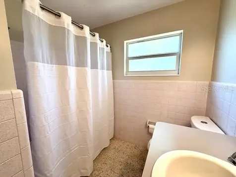 135 E Columbia Street Lake Alfred FL 33850