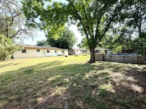 135 E Columbia Street Lake Alfred FL 33850