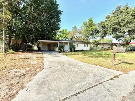 135 E Columbia Street Lake Alfred FL 33850