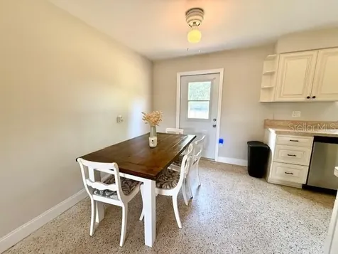 135 E Columbia Street Lake Alfred FL 33850