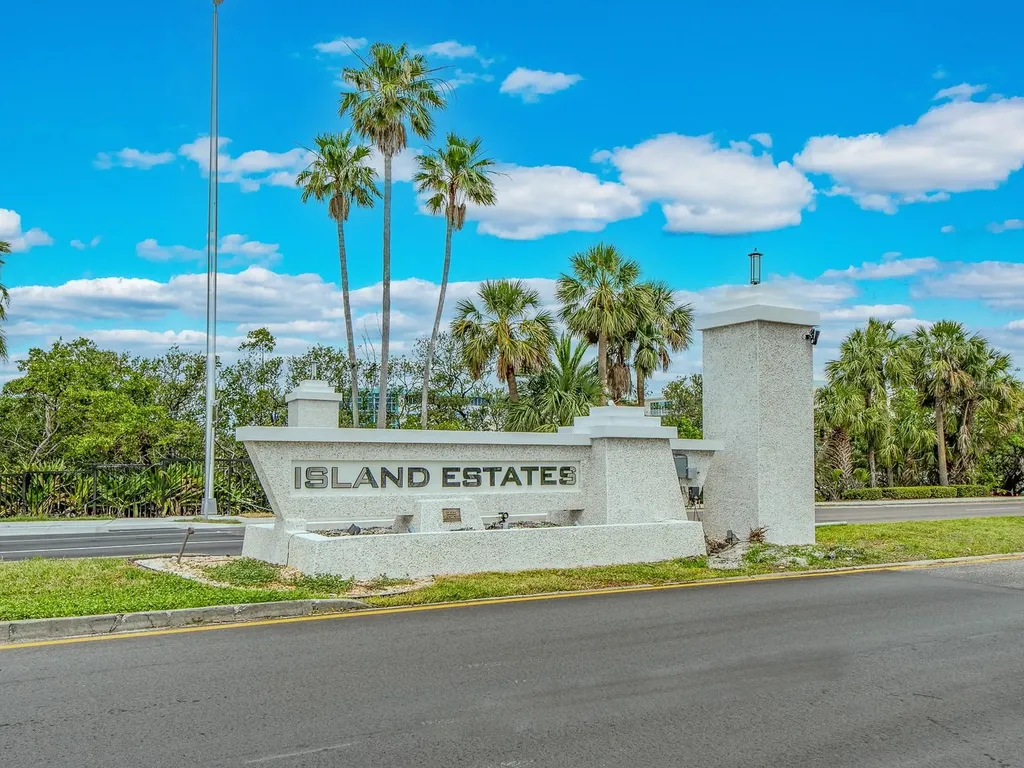 105 Island Way Clearwater Beach FL 33767