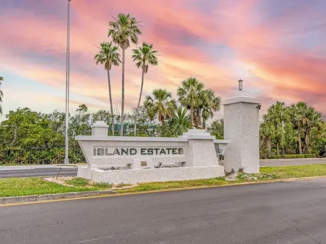 105 Island Way Clearwater Beach FL 33767
