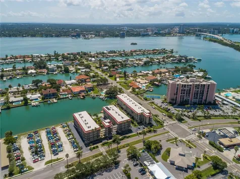 105 Island Way Clearwater Beach FL 33767
