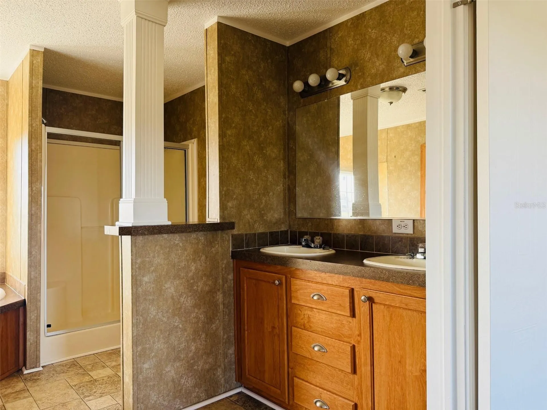 15882 Sr 51 Live Oak FL 32060