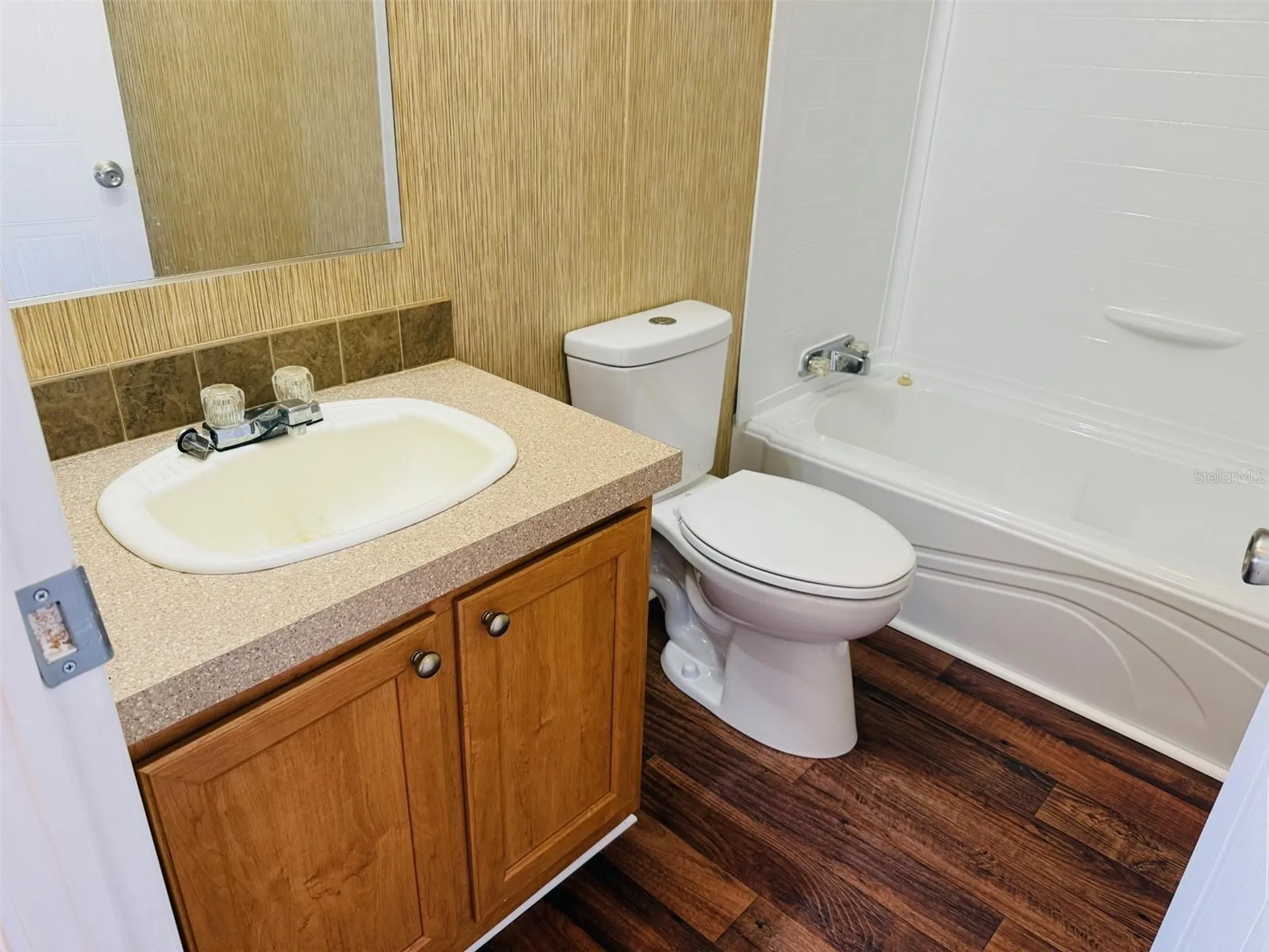 15882 Sr 51 Live Oak FL 32060