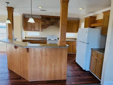 15882 Sr 51 Live Oak FL 32060