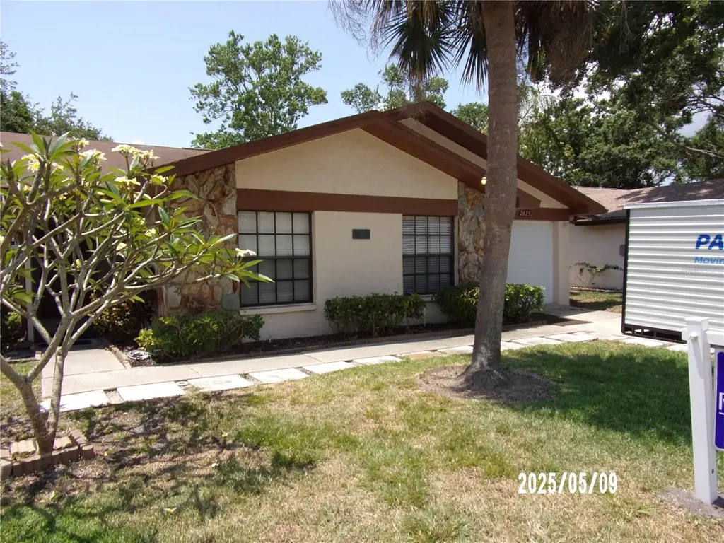2025 Dover Court Oldsmar FL 34677