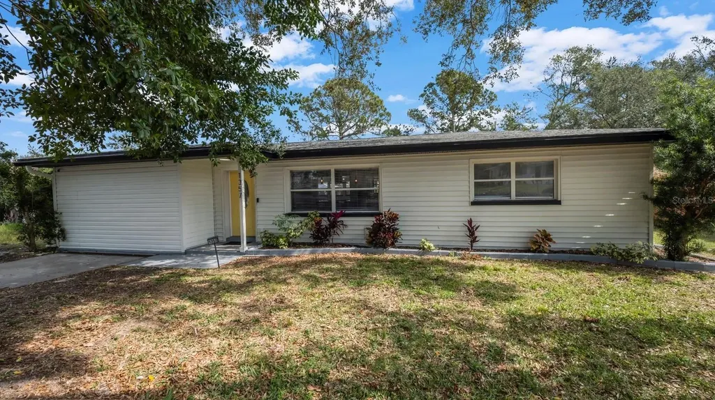 1357 S Betty Lane Clearwater FL 33756