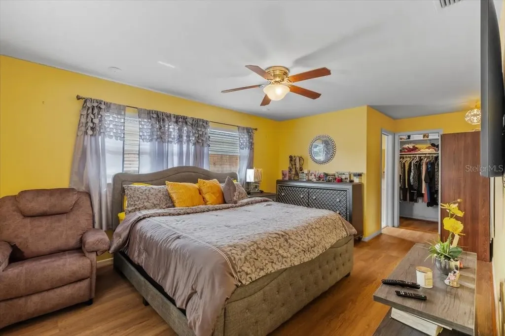 1453 62nd Terrace S St Petersburg FL 33705