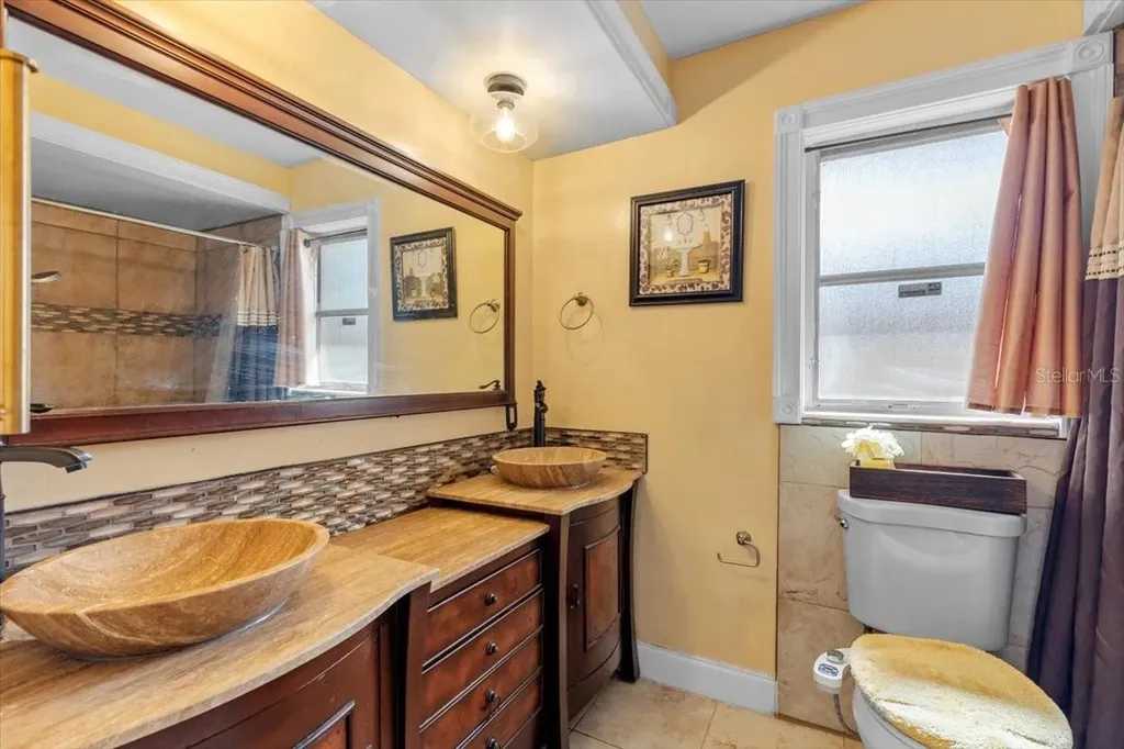 1453 62nd Terrace S St Petersburg FL 33705