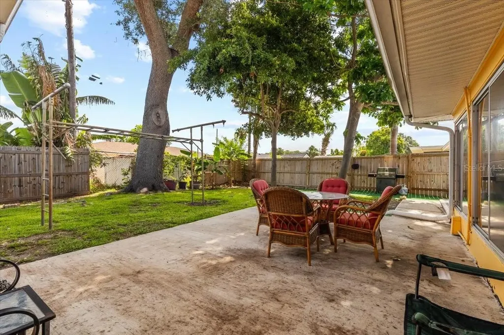 1453 62nd Terrace S St Petersburg FL 33705
