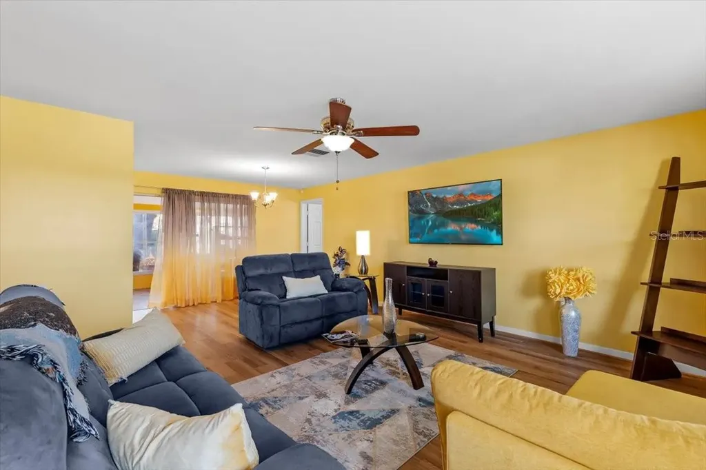 1453 62nd Terrace S St Petersburg FL 33705