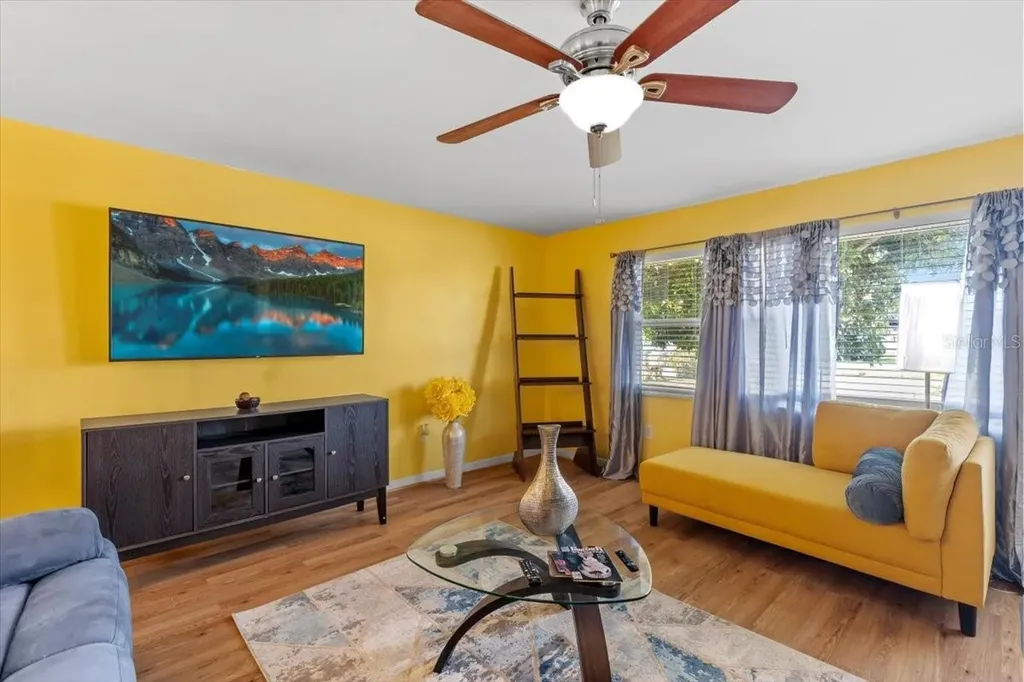 1453 62nd Terrace S St Petersburg FL 33705