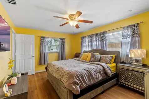 1453 62nd Terrace S St Petersburg FL 33705