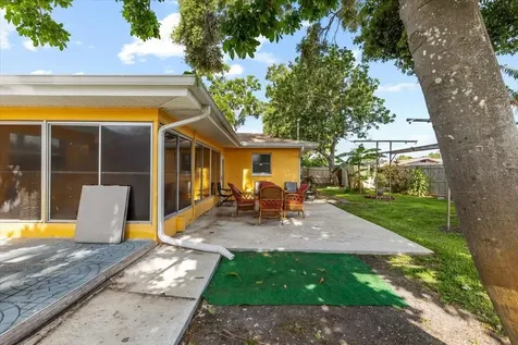 1453 62nd Terrace S St Petersburg FL 33705