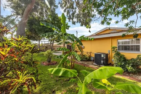 1453 62nd Terrace S St Petersburg FL 33705