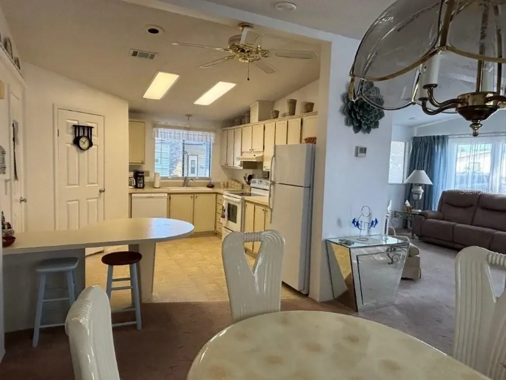 617 Webb Way Lady Lake FL 32159