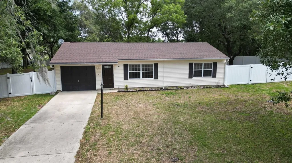 9 Pine Radial Court Ocala FL 34472