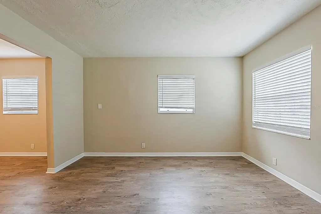 4812 N 37th Street Tampa FL 33610