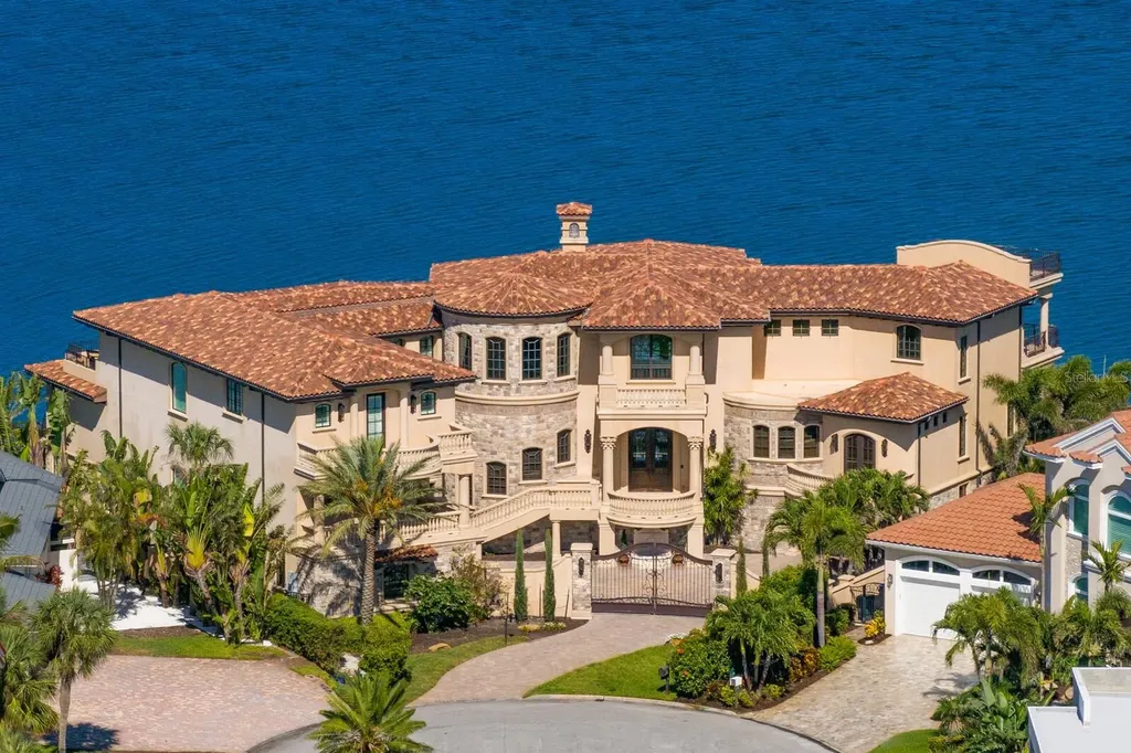 100 Sands Point Drive Tierra Verde FL 33715