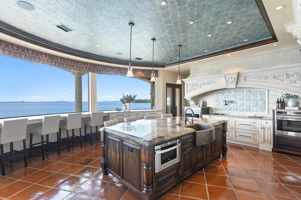 100 Sands Point Drive Tierra Verde FL 33715