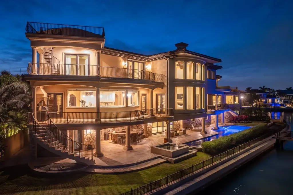 100 Sands Point Drive Tierra Verde FL 33715