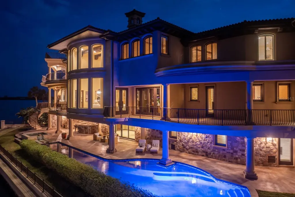 100 Sands Point Drive Tierra Verde FL 33715