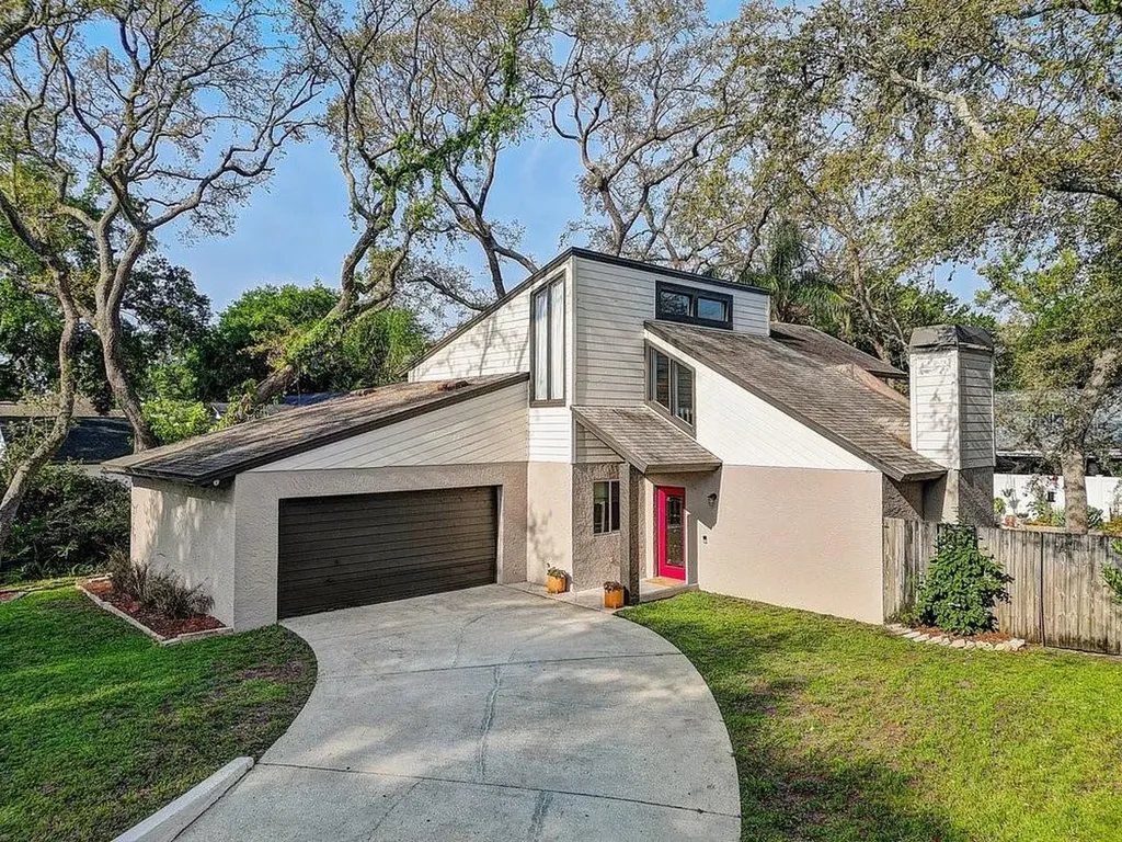 10910 Winter Oak Place Tampa FL 33618