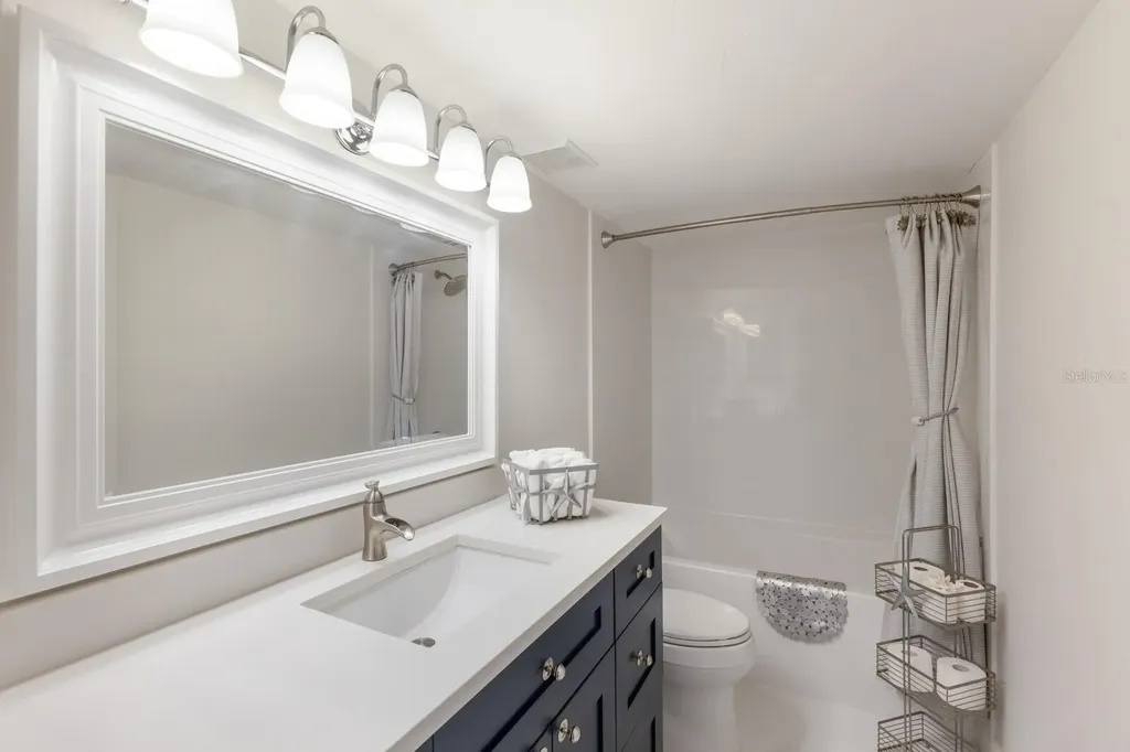 7000 Gulf Drive Holmes Beach FL 34217