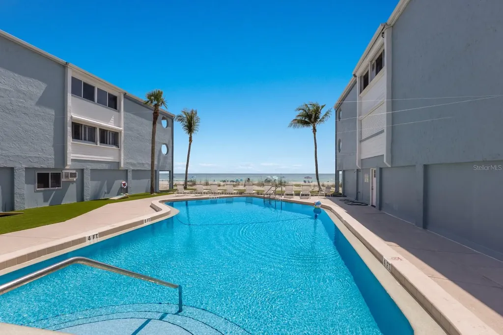 7000 Gulf Drive Holmes Beach FL 34217