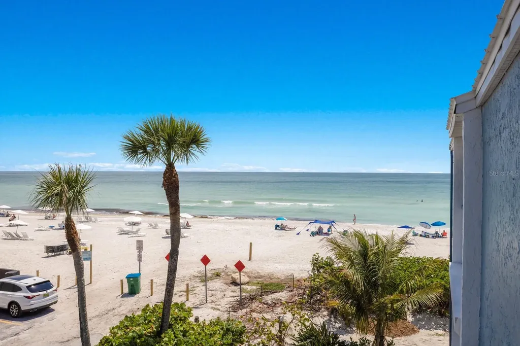 7000 Gulf Drive Holmes Beach FL 34217