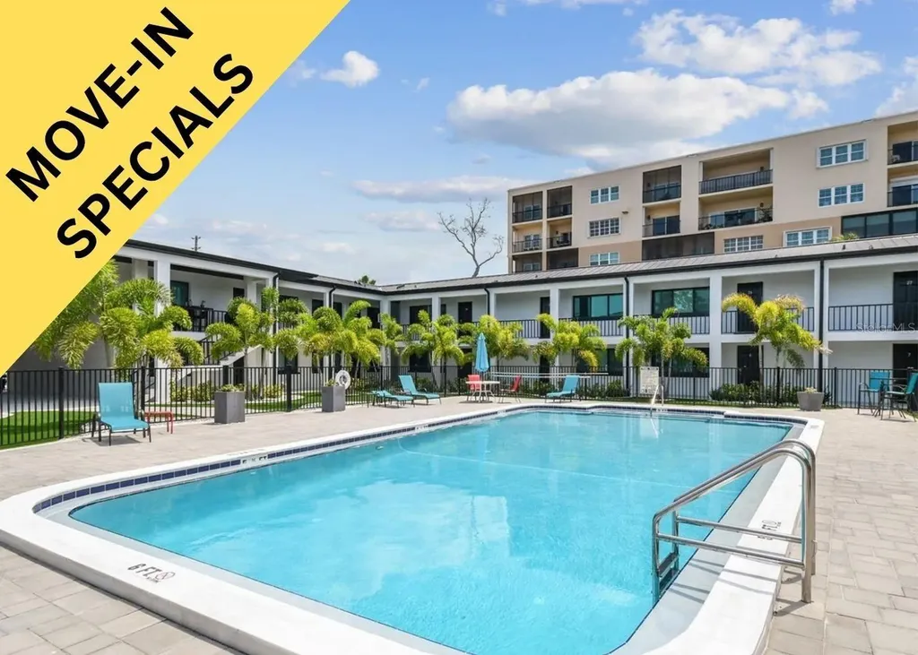 2942 W Bay Drive Belleair Bluffs FL 33770