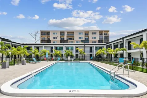 2942 W Bay Drive Belleair Bluffs FL 33770