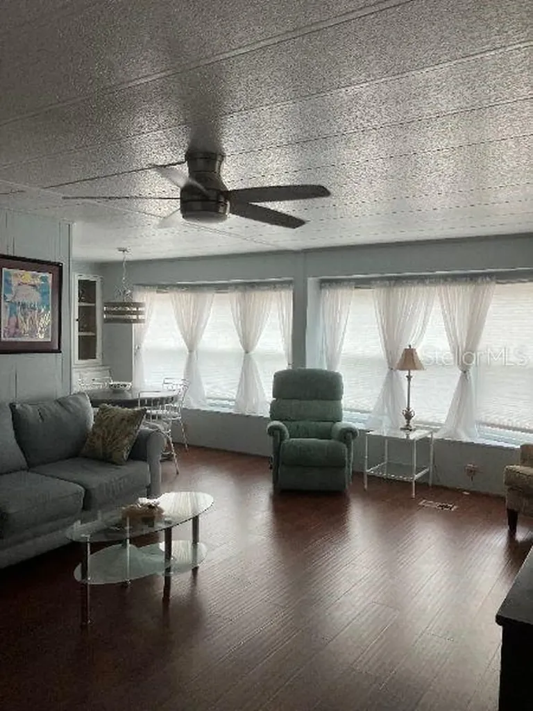 9003 30th Avenue E Palmetto FL 34221