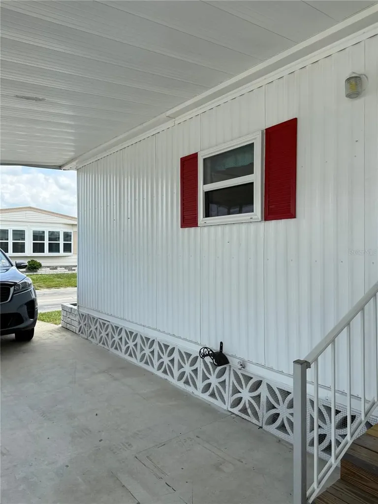 9003 30th Avenue E Palmetto FL 34221