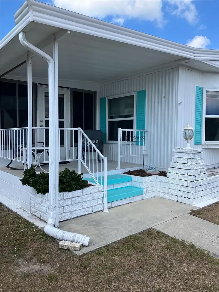 9003 30th Avenue E Palmetto FL 34221