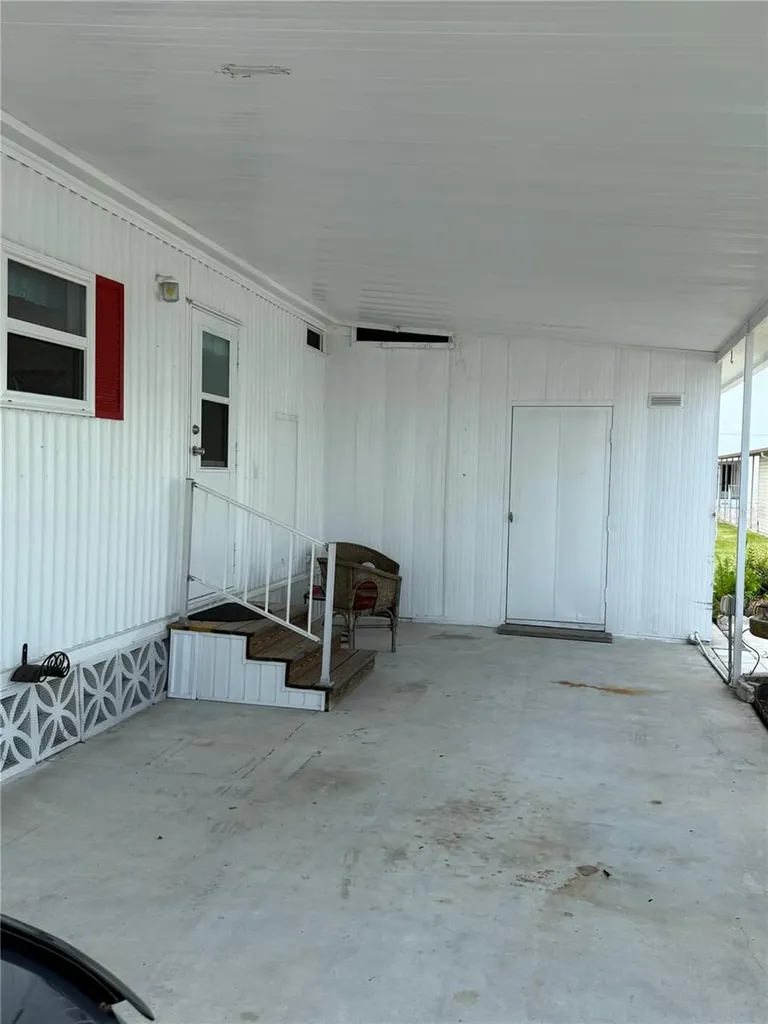 9003 30th Avenue E Palmetto FL 34221