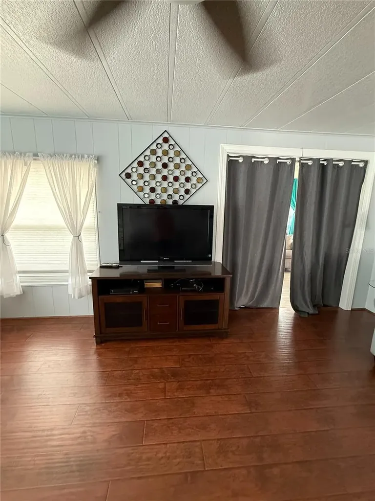 9003 30th Avenue E Palmetto FL 34221