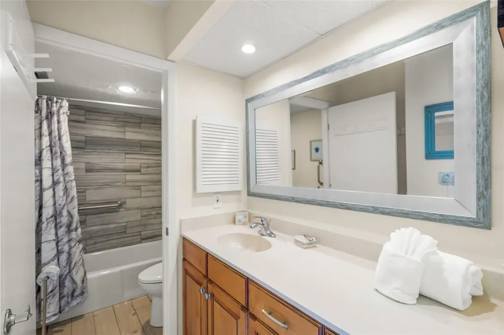 6713 Midnight Pass Road Sarasota FL 34242