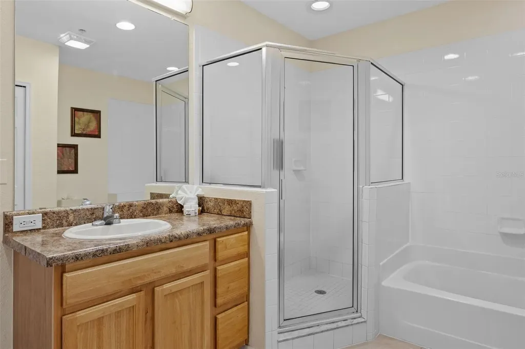 3060 Pirates Retreat Court Kissimmee FL 34747