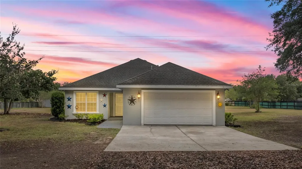 15465 SE 113th Street Road Ocklawaha FL 32179