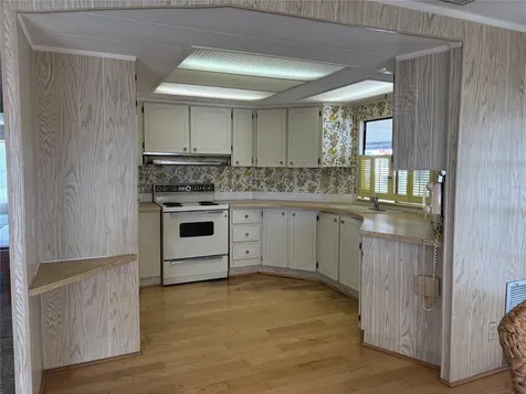 6306 Waterfront Lane Zephyrhills FL 33542