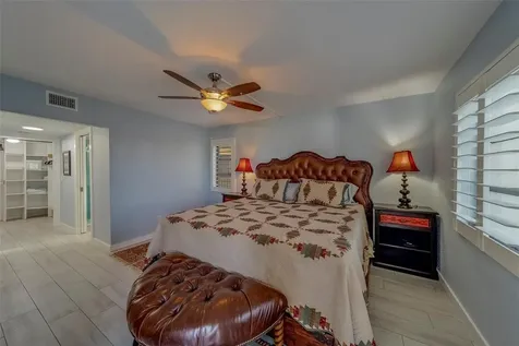 11650 Capri Circle S Treasure Island FL 33706