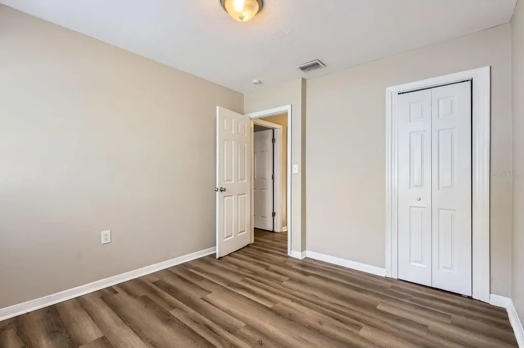 108 N Truett Street Leesburg FL 34748